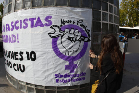 El Sindicato de Estudiantes de Madrid se manifiesta en contra de los cánticos del Ahuja