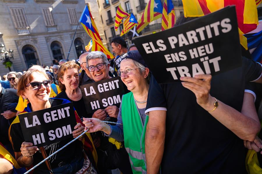 Un independentismo en crisis sale a la calle para recordar el 1-O más dividido que nunca