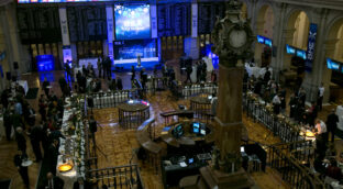 Los medios naufragan en Bolsa: Mediaset, Prisa y Vocento registran sus mínimos históricos