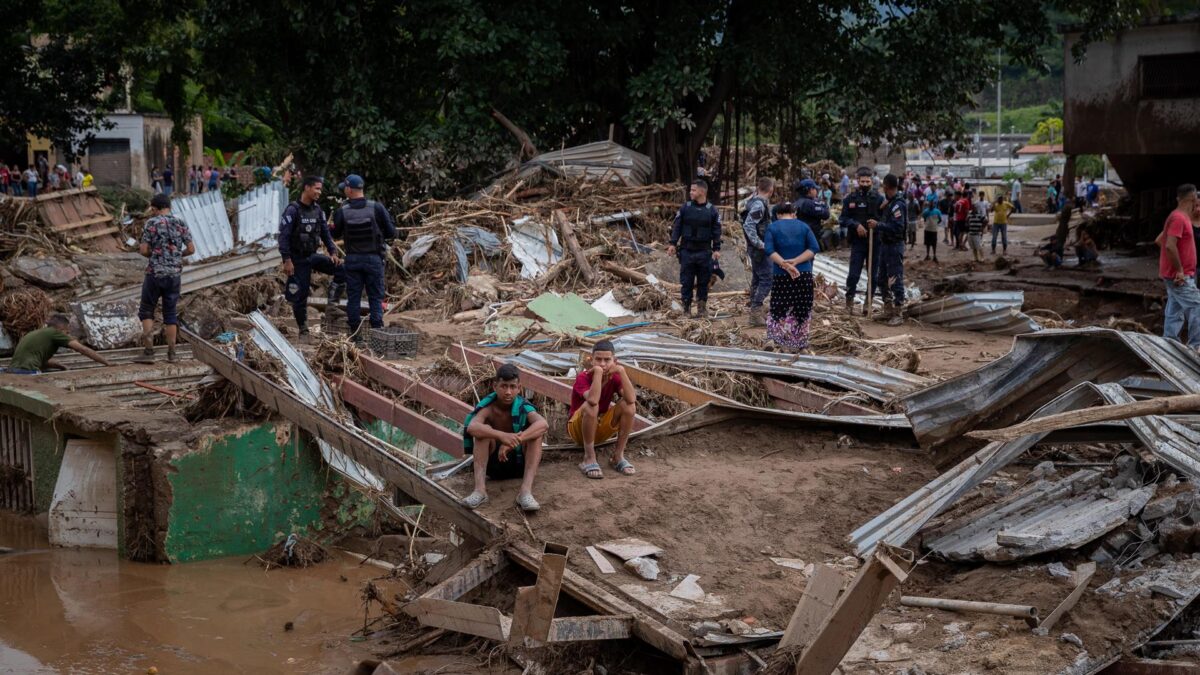 (VÍDEO) Tragedia en Venezuela: al menos 22 muertos y más de 50 desaparecidos por las fuertes lluvias en el centro del país