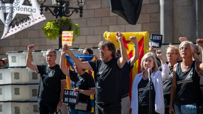 La ANC acampa en la Plaza de Cataluña para llamar la atención del Consejo de Europa