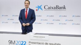 La paradoja de Caixabank: 700.000 clientes menos, pero más actividad y mayores ingresos