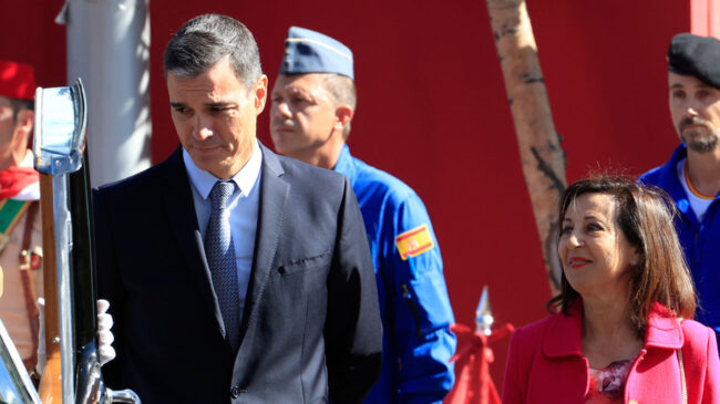 Los españoles no dan el aprobado a ningún político del Gobierno: Robles, la mejor valorada