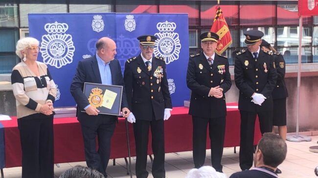 La Policía investiga un galardón al líder de España 2000 del Comisario de Paterna