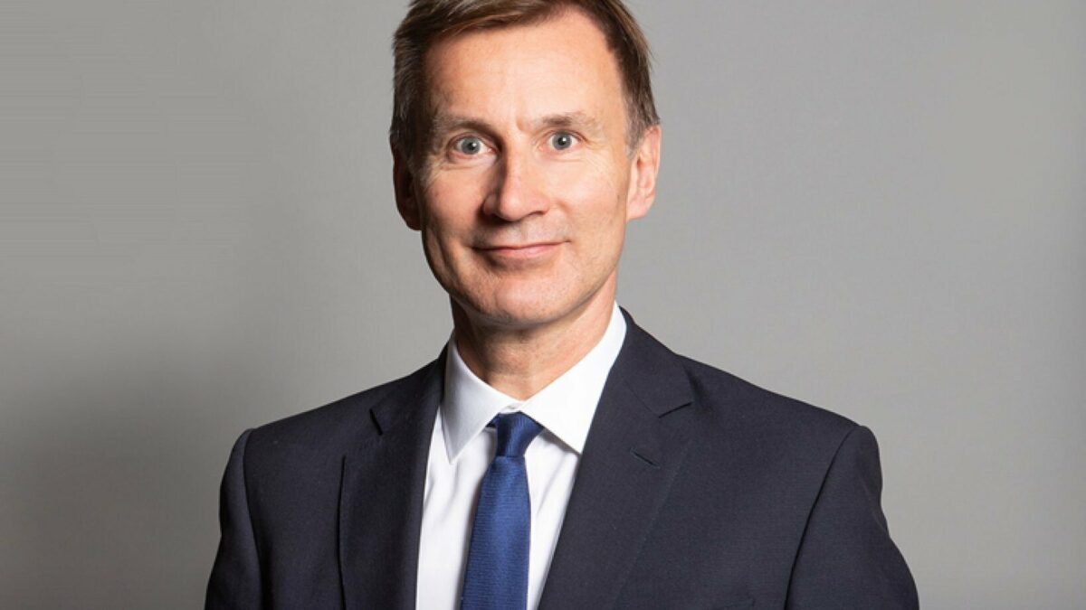 El veterano Jeremy Hunt será el nuevo ministro británico de Economía tras el cese de Kwarteng