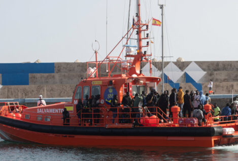 Cientos de inmigrantes arriban a las costas españolas en las últimas horas