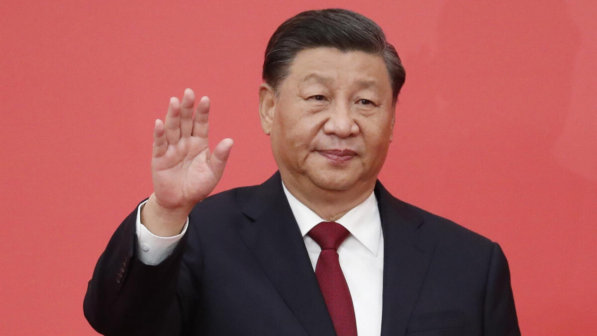 Xi Jinping acaba con cualquier oposición y perpetúa su liderazgo mientras el oficialismo tilda lo sucedido con Hu Jintao de problemas de salud