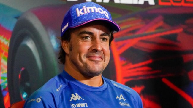Alonso se convierte en el piloto con más Grandes Premios disputados en la historia