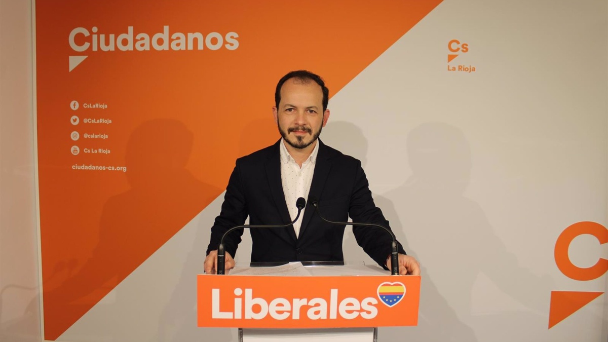 El portavoz parlamentario de Cs en La Rioja   renuncia como diputado y deja el partido