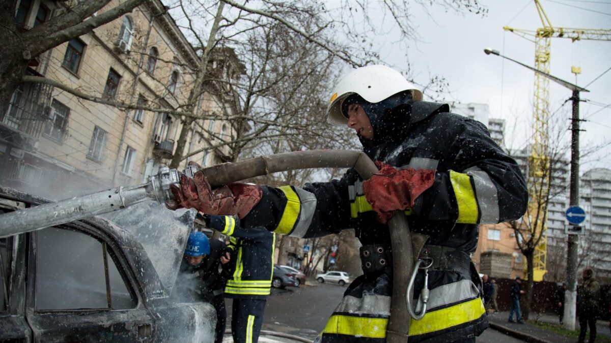 Los bombardeos rusos en varias ciudades de Ucrania matan a 19 personas