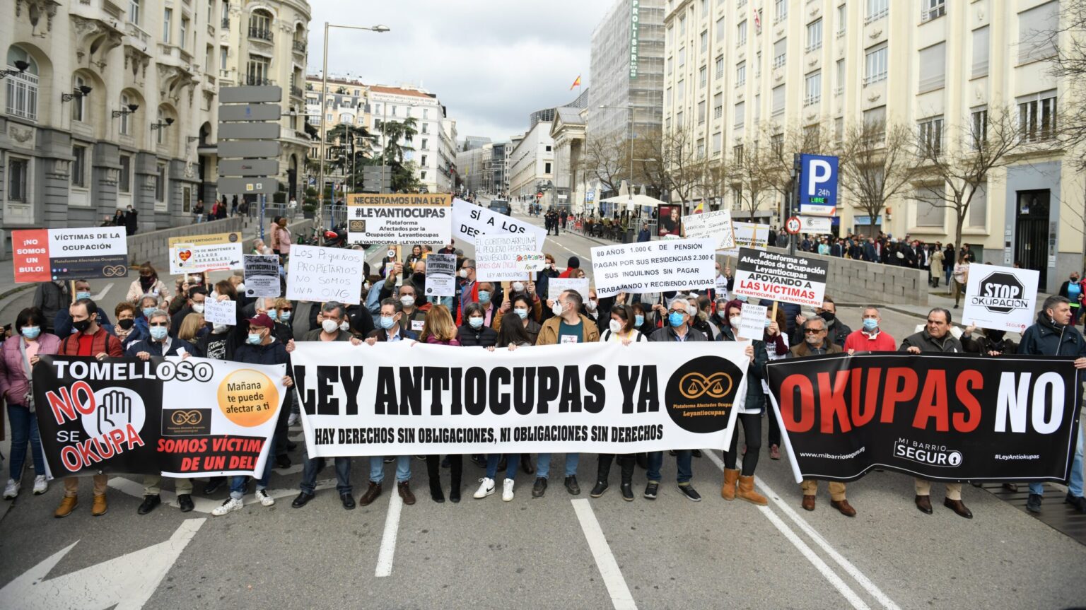 Un Ayuntamiento catalán contrata a Desokupa como asesores para combatir la okupación