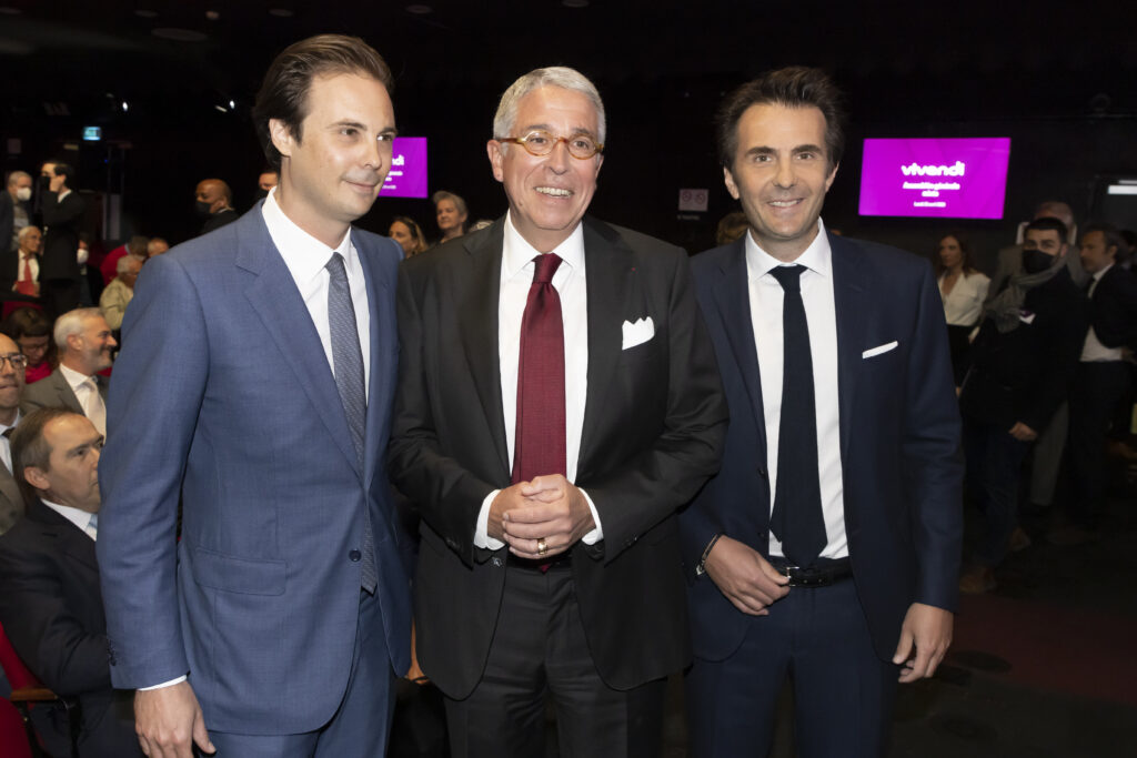 Cyrille Bolloré, Arnaud de Puyfontaine y Yannick Bolloré, los principales directivos de Vivendi en ausencia del fundador Vincent Bolloré.
