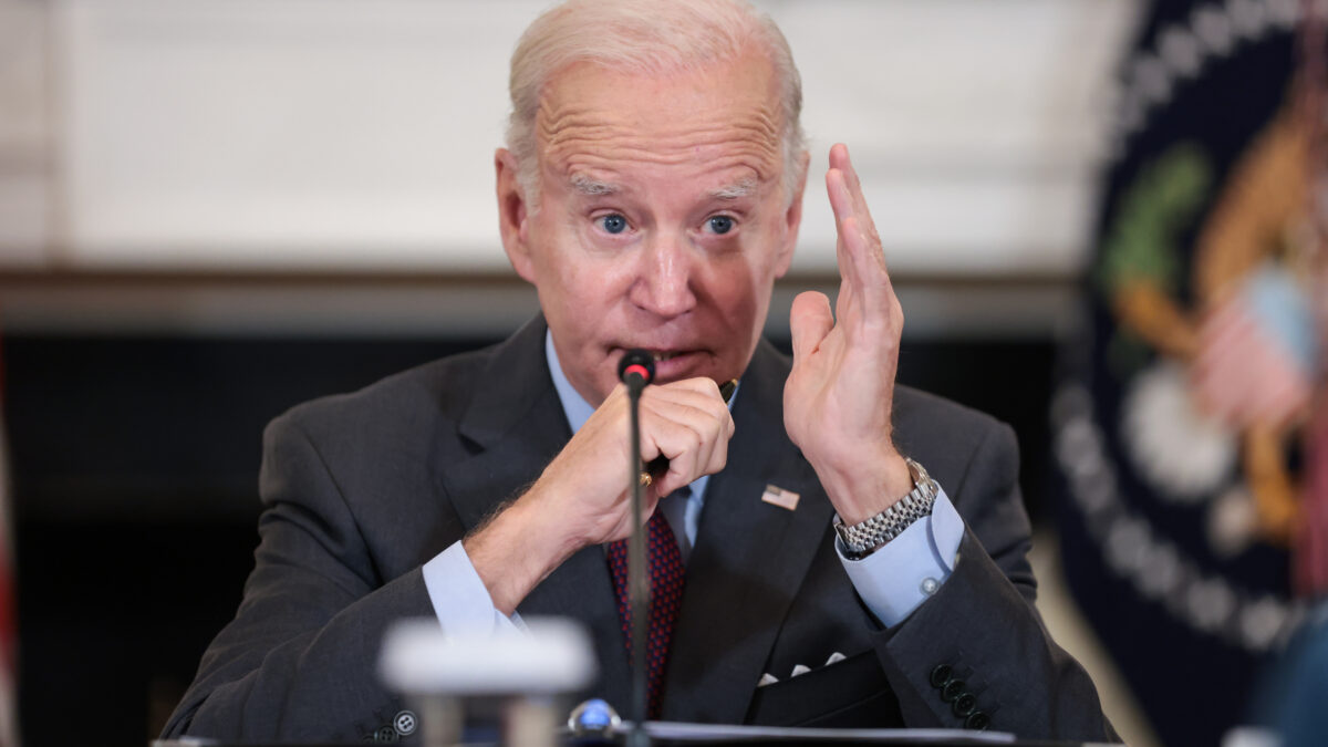 Biden decide indultar a todos los convictos por posesión de marihuana