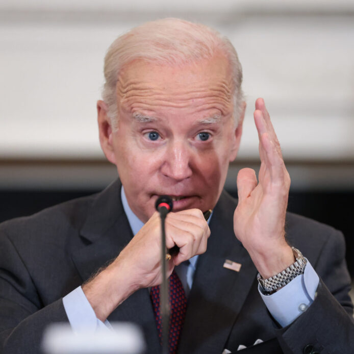 Biden decide indultar a todos los convictos por posesión de marihuana