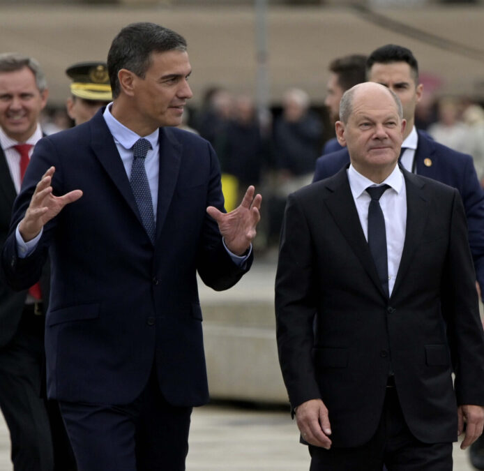 Sánchez lidera el único gobierno occidental con críticas internas al envío de tanques a Ucrania