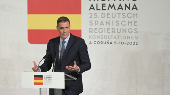 Sánchez aclara que estudiará el escudo antimisiles «cuando sea objeto de debate»