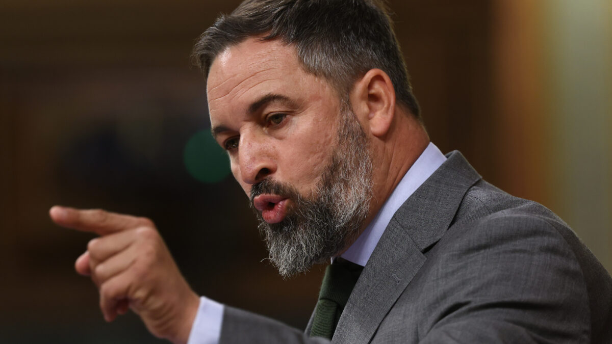 Abascal acusa a Sánchez de ofrecer «migajas» a los ciudadanos