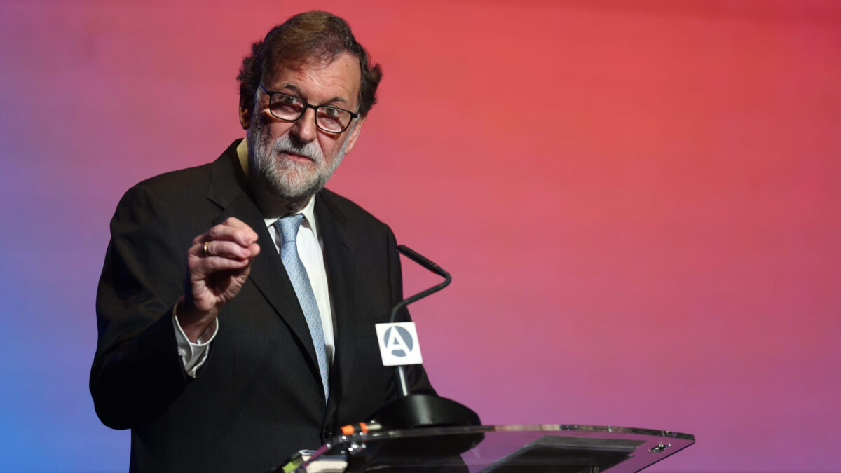 Mariano Rajoy: es «populista» dividir «entre ricos y pobres»