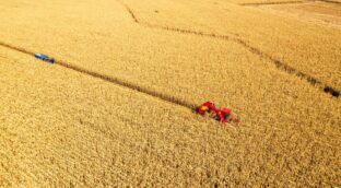 Agricultores y ganaderos afectados por los incendios reciben 82.000 euros donados por McDonald's