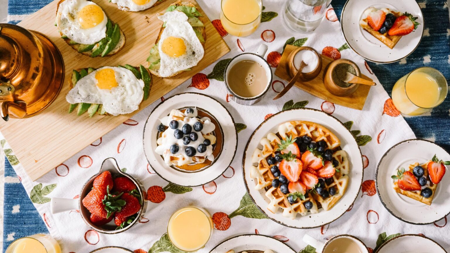 Qué desayunar para adelgazar: los seis hábitos que siguen las personas que están en forma