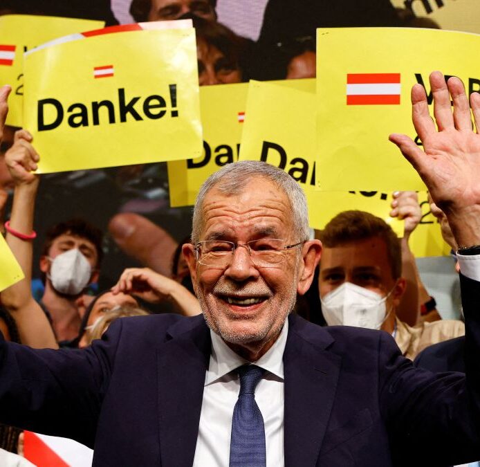Van der Bellen logra la reelección directa como presidente de Austria