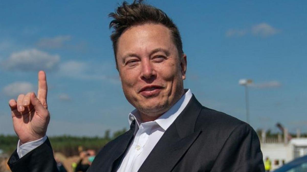 Elon Musk insinúa la creación de una app «para todo» mientras las acciones de Twitter se disparan tras su compra