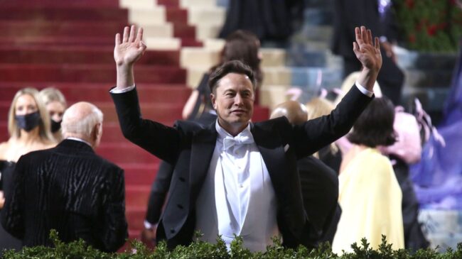 Musk reniega ante los empleados de Twitter de sus planes de despedir al 75% de la plantilla
