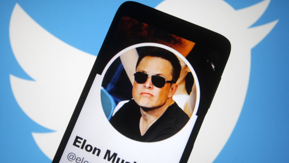 Elon Musk anuncia un abono mensual de ocho dólares para certificar cuentas de Twitter