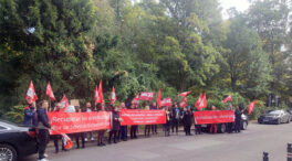 El personal PLEX en Berlín convoca una huelga en la Embajada durante la visita del Rey