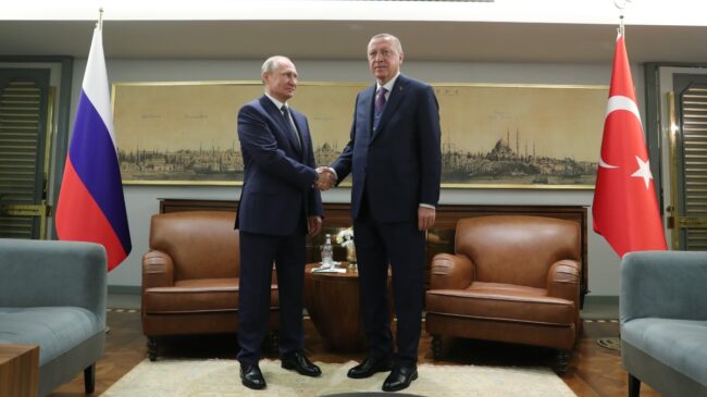 Erdogan acepta la oferta de Putin y convertirá Turquía en un «centro gasístico» ruso