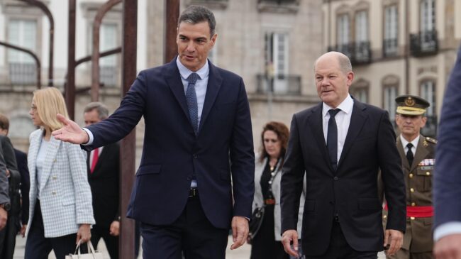 Sánchez y Scholz presionan a Macron y piden tener operativo el Midcat en 2025