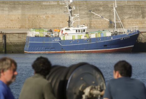 Malestar e indignación en la flota gallega por la entrada en vigor del veto a la pesca de fondo