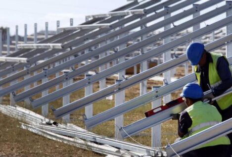 Deloitte advierte de que hasta 100 GW renovables caducarán por la lenta tramitación