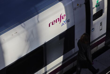Detenido un AVE en Toledo por una incidencia que está retrasando los trenes hacia Andalucía