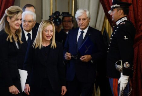 Giorgia Meloni jura su cargo como primera ministra de Italia