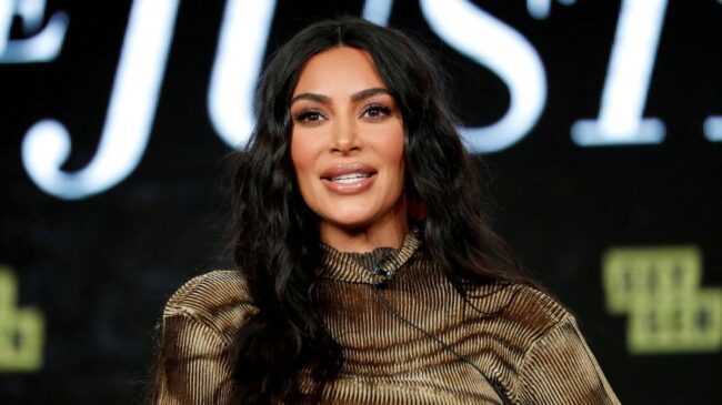 Multa millonaria a Kim Kardashian por publicitar criptoactivos sin avisar que era una promoción