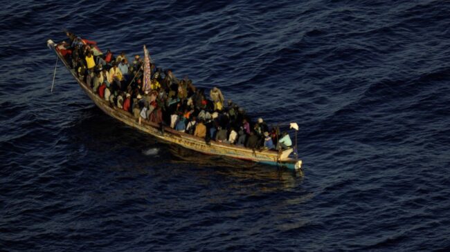 Un total de 350 inmigrantes repartidos en 16 pateras desembarcan en las costas españolas en las últimas horas