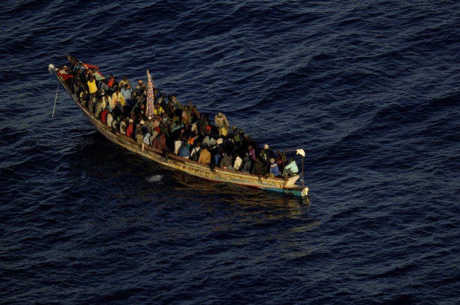 Un total de 350 inmigrantes repartidos en 16 pateras desembarcan en las costas españolas en las últimas horas