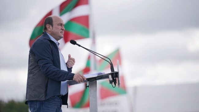 El PNV admite una «vuelta a la cordialidad» con el PP tras el encuentro de Ortuzar y Feijóo