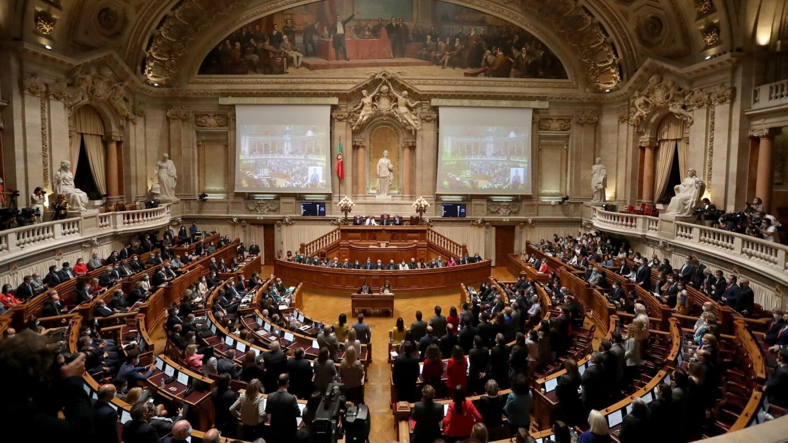 La oposición de Portugal pide un debate urgente sobre el «corredor verde»»con España y Francia
