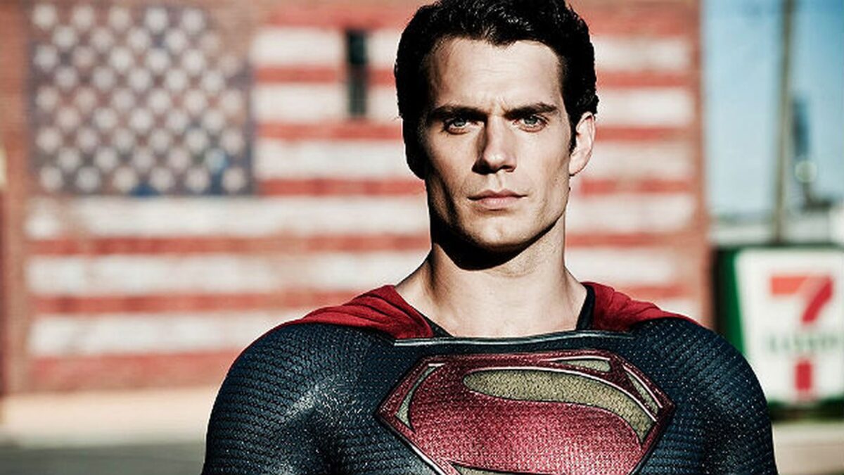 Henry Cavill confirma que volverá a interpretar a Superman