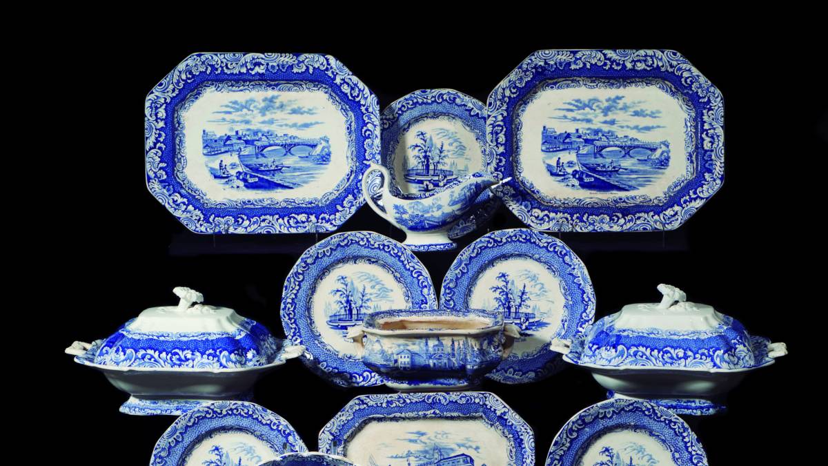 Una vajilla de la Real Fábrica de Sargadelos en Abalarte
