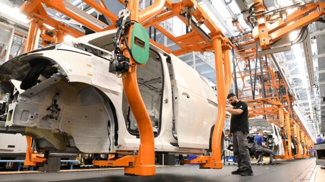 El Gobierno eleva las ayudas del Perte-VEC a Volkswagen hasta los 397 millones de euros