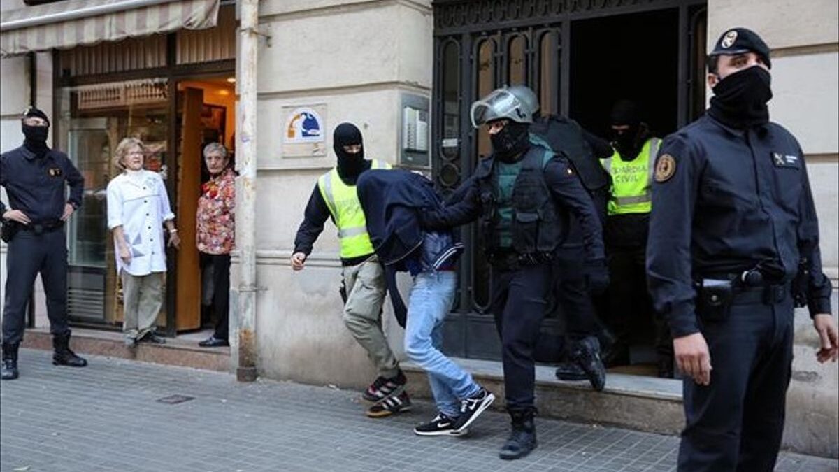 Desmantelada en Melilla una célula yihadista vinculada al Daesh que tenía como objetivo «adoctrinar y reclutar»