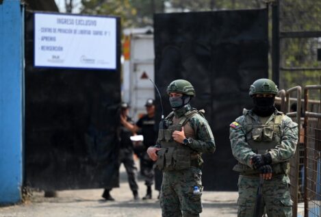 Ecuador declara el estado de excepción tras la muerte de cinco policías a manos de narcos