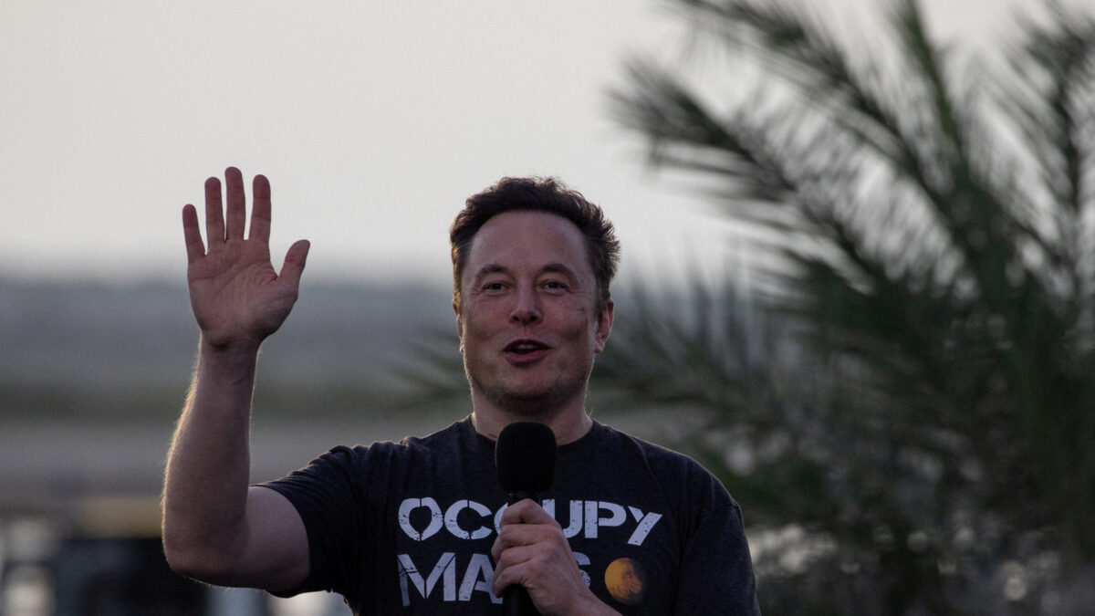 Elon Musk pide el voto para los republicanos en las elecciones de Estados Unidos