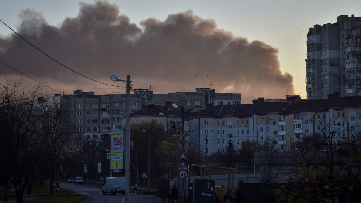 Polonia pone en alerta sus tropas y la OTAN se reunirá para evaluar la aplicación del Artículo 4