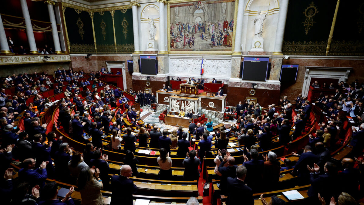 Francia incluirá el derecho al aborto en la Constitución