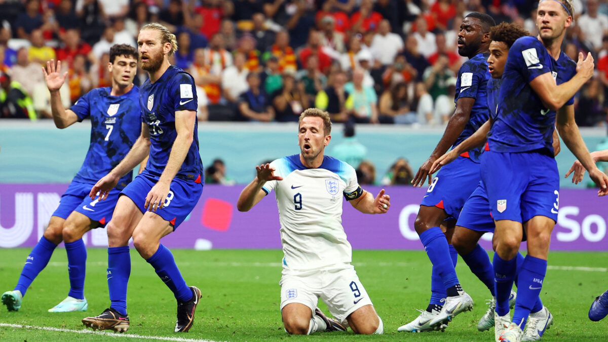 Inglaterra pierde fuelle ante Estados Unidos pero ve cerca los octavos de final