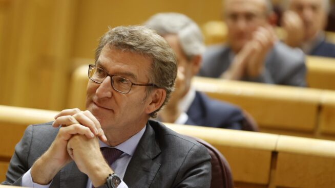 Gobierno y oposición enfrentados por la Memoria Democrática: Bolaños habla de "dignidad" mientras Feijóo pide "dejar a los muertos en paz"